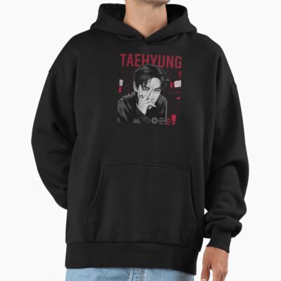 Vintage V Kim Taehyung Pose Retro 90s Hoodie